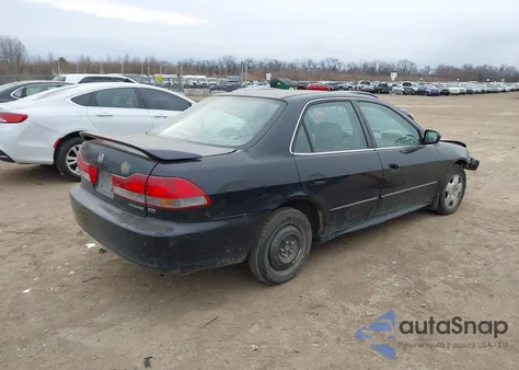 2002 Honda Accord 3.0 Ex z USA, uszkodzony, nr VIN 1HGCG16592A075845